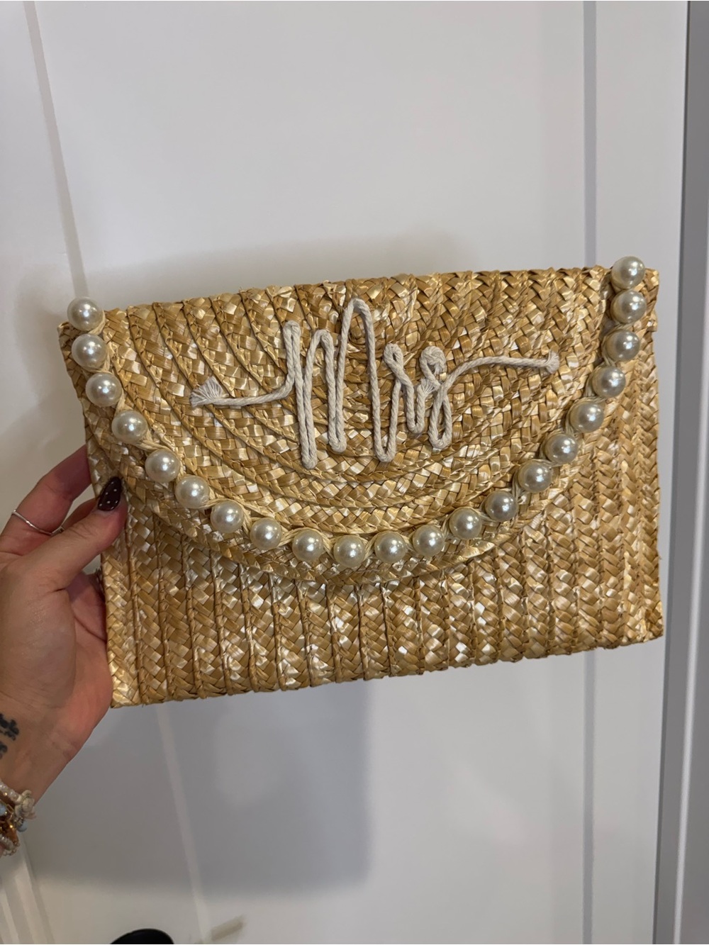 Shiraleah Perla Mrs Clutch Woven Gold & White